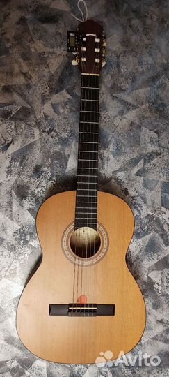 Акустическая гитара