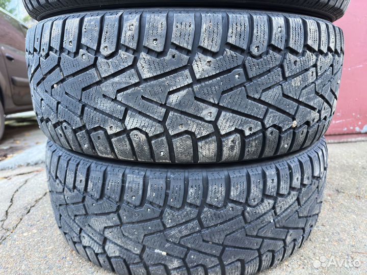 Pirelli Ice Zero 225/60 R17