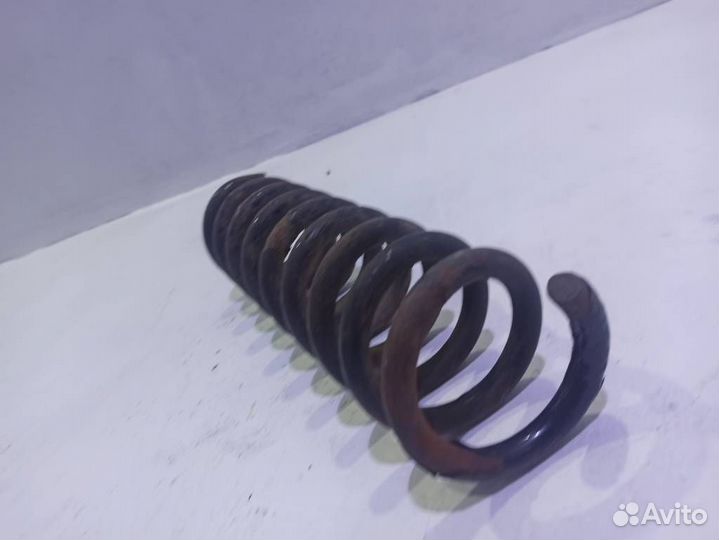 Пружина задняя Мерседес