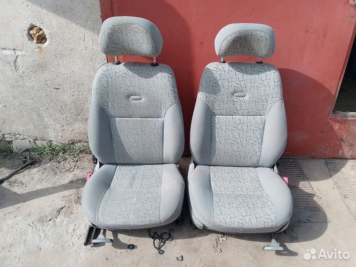 Сиденья Лада Калина 1 Ваз 1118 1119 1117 комплект