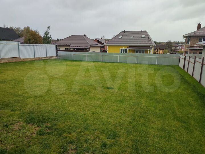 Дом 265 м² на участке 7,7 сот.