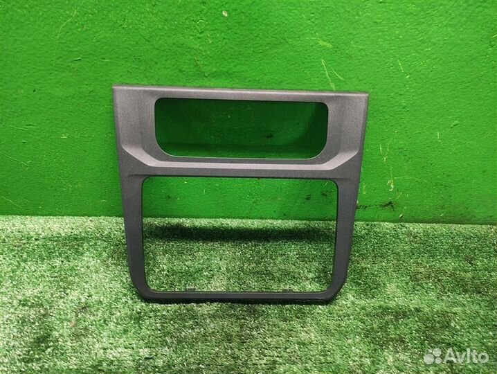 Рамка магнитолы volkswagen Caddy 4 2019