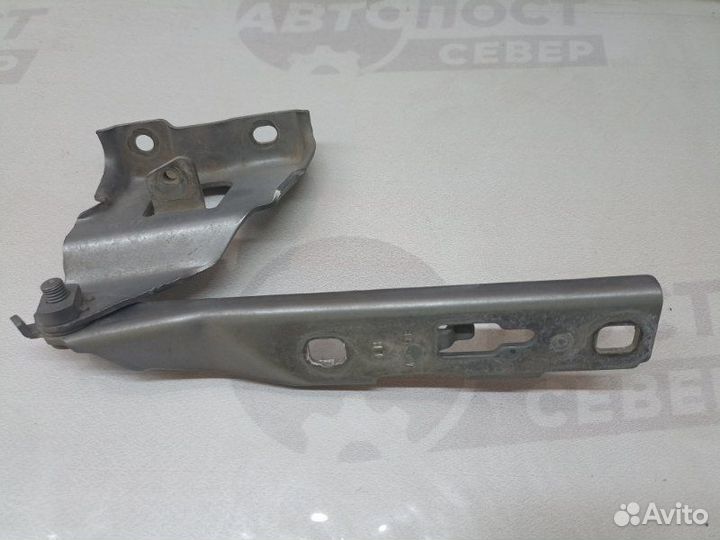 Петля капота левая Audi A4 B8 cala 2008