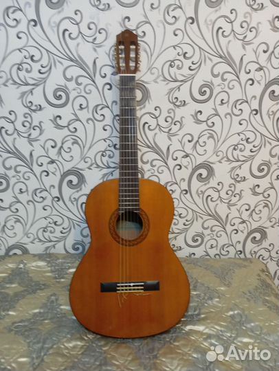 Классическая гитара yamaha c40