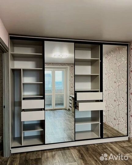 Шкаф купе встроенный