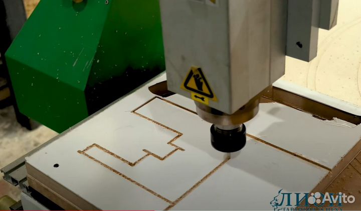 Фрезерно-гравировальный станок с чпу