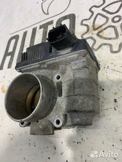 Дроссельная заслонка Nissan Almera Classic B10