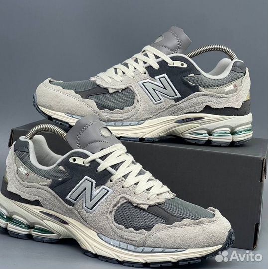 Кроссовки New Balance 2002R