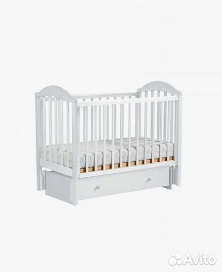 Детская кроватка с маятником Лель