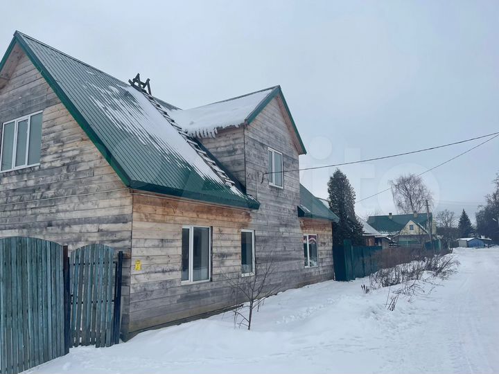 Дом 280 м² на участке 15 сот.