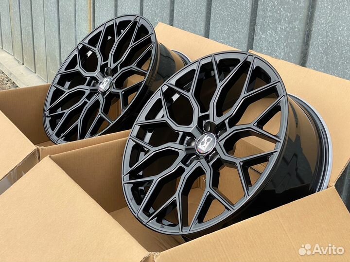 Диски Vossen HF2 R 19 5x114.3 черные