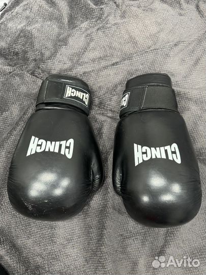Боксерские перчатки