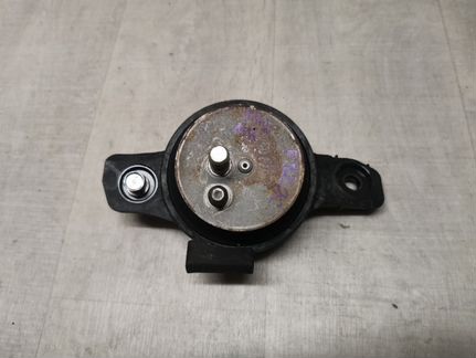 Опора двигателя левая Subaru Xv GT7 2.0 FB20C 2018