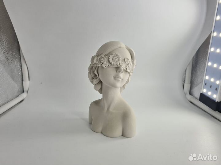 Статуэтка из гипса