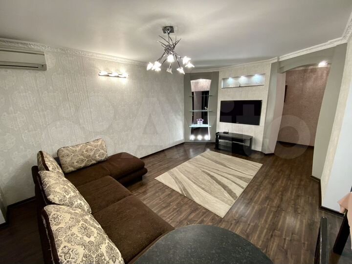 3-к. квартира, 87 м², 2/10 эт.