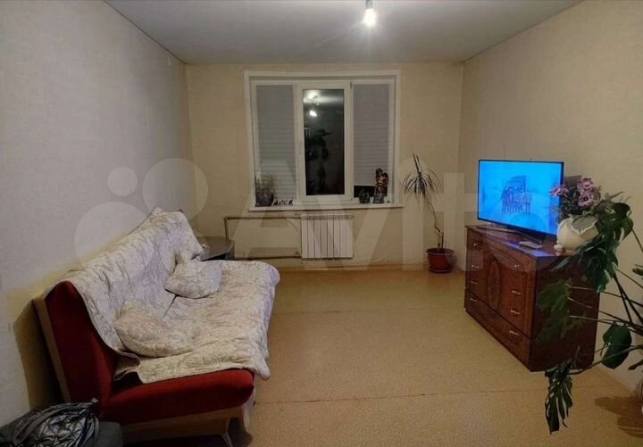 2-к. квартира, 44 м², 3/3 эт.