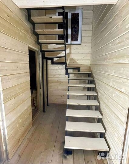 Лестница металлическая