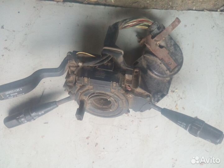 Блок подрулевых переключателей Toyota Crown GS131