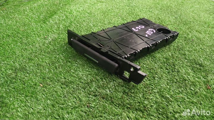 Подстаканник Bmw 3 Series E90 N46B20B 2006