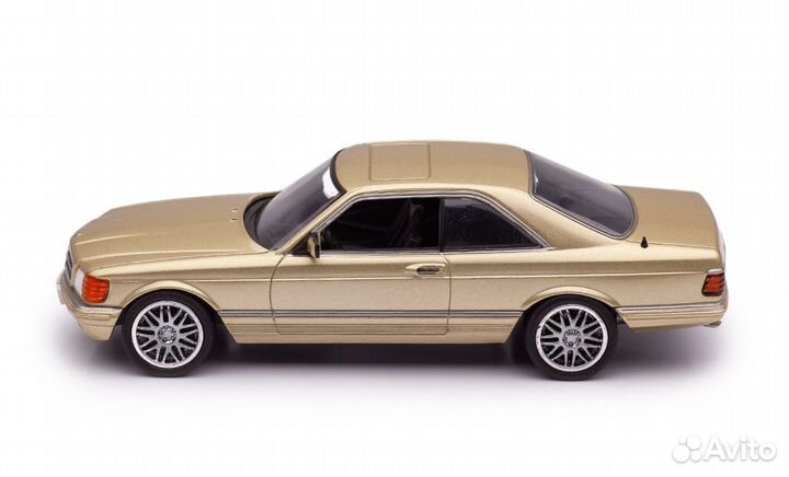 Мерседес Mercedes Benz 500 SEC C126 W126 IXO 1:43