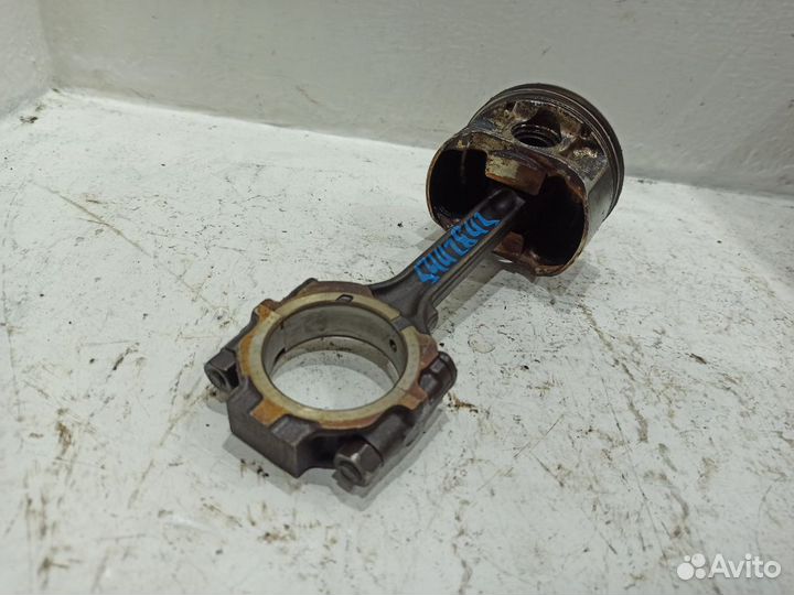 Поршень с шатуном Ниссан
