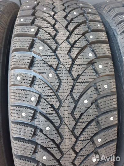 Formula Ice 215/65 R16