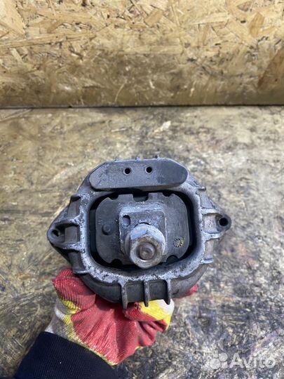 Подушка двигателя bmw 3 E90 N47D20C