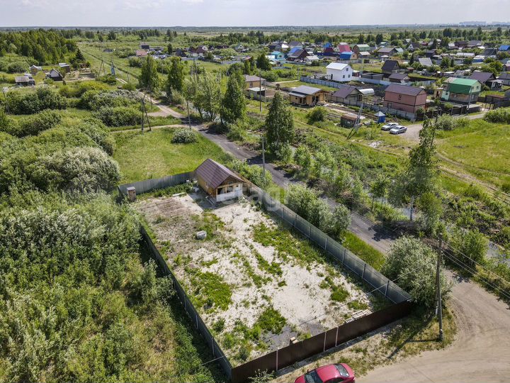 Дача 30 м² на участке 8 сот.