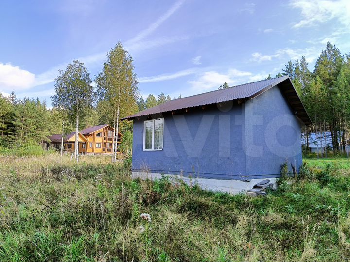 Дом 32,4 м² на участке 10 сот.