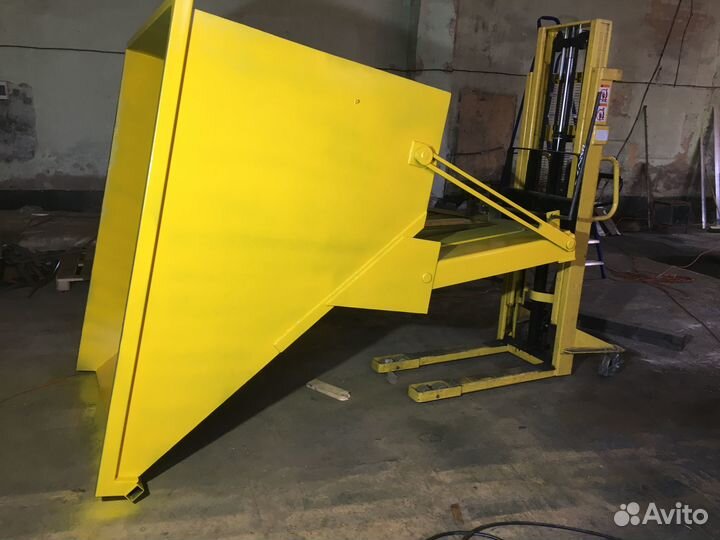 Контейнер самоопрокидывающийся ксо