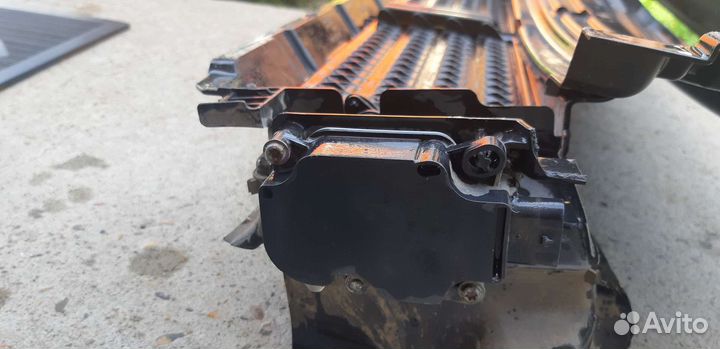 Электро жалюзи радиатора Вольво XC60