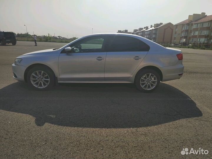 Volkswagen Jetta 1.6 AT, 2013, 128 000 км