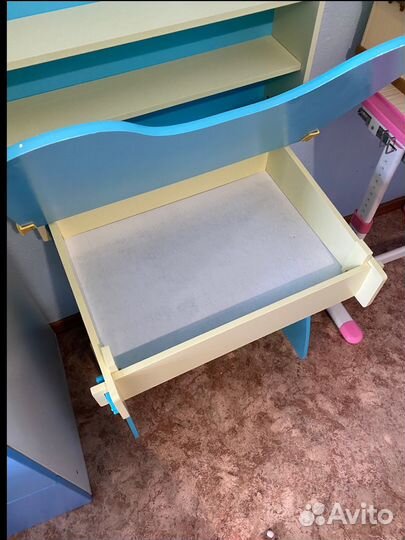 Детский стол и стул