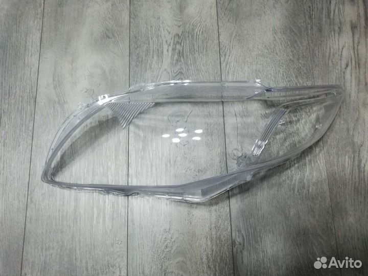 Стекло фары Toyota Corolla 150 (2007-09)