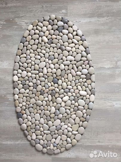 Коврик из камней