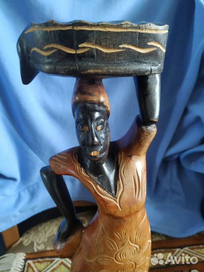 Статуэтка дерево