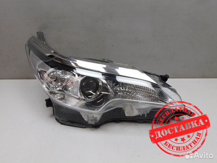 Фара правая Toyota Fortuner 811100KG30