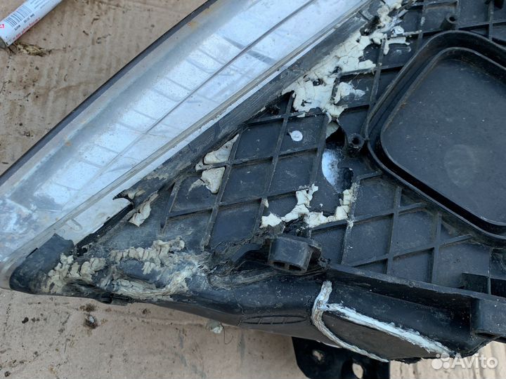 Фара левая laguna 3 рестаил под ремонт