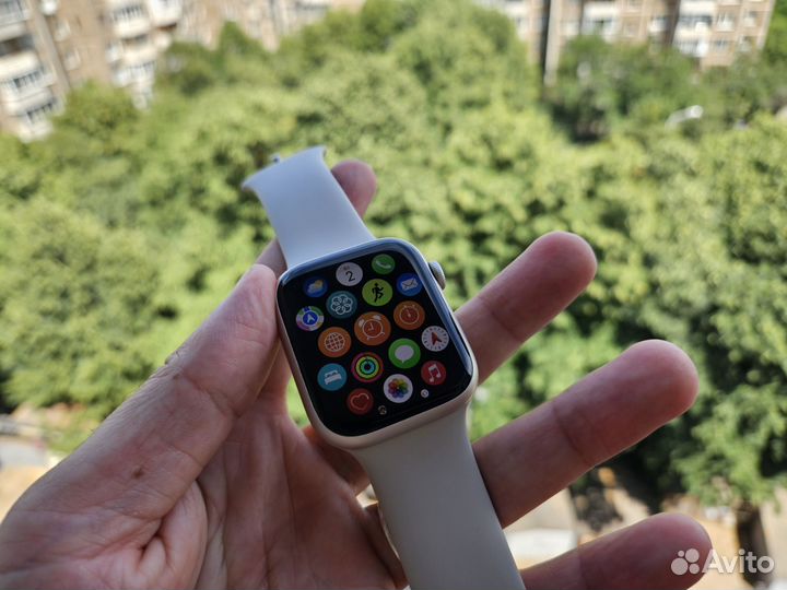 Apple Watch 7 45mm starlight