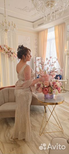 Вечернее платье в пол 46 размер