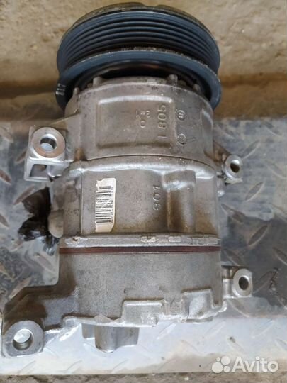 Запчасть на Тойоту Авенсис