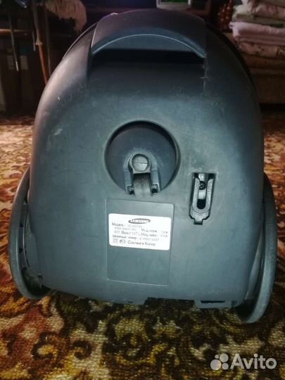 Пылесосы LG V-C3744HT, Samsung VC 6313H