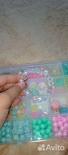 Браслет из бусин