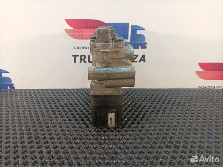 Кран уровня пола главный камаз 5490