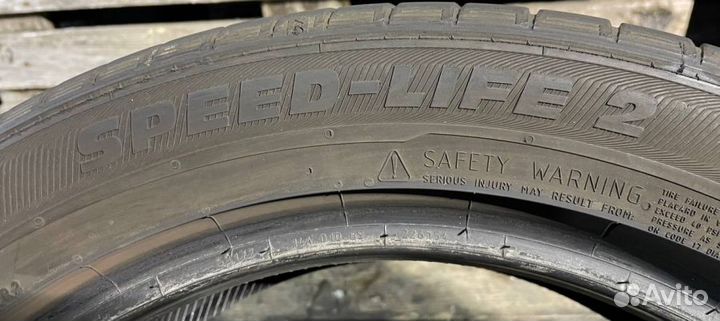 Semperit Speed Life 2 215/50 R17