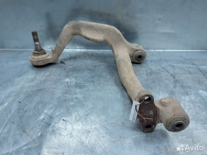 Рычаг передний верхний правый Volkswagen
