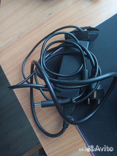 Зарядка для ноутбука