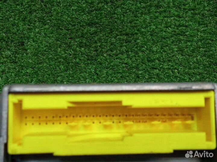 Блок управления подушками безопасности Mercedes