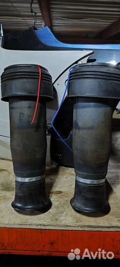 Пневмобаллон BMW X5 X6 E70 E71 задний