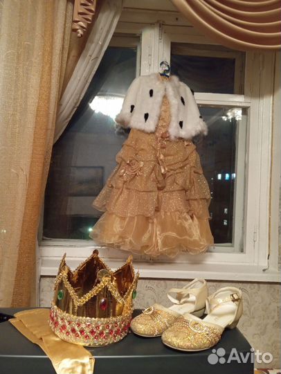 Нарядное платье для девочки